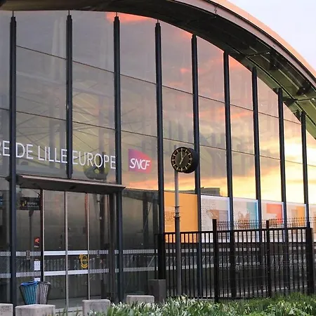 Joli A Deux Pas De L'universite Catholique Rijsel