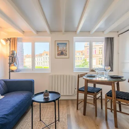 Appartement Joli A Deux Pas De L'universite Catholique *